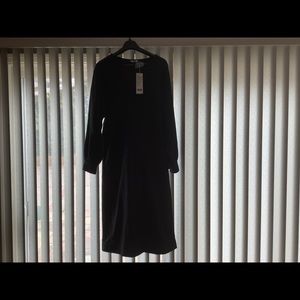 Uniqlo Winter Black Dress - Size L